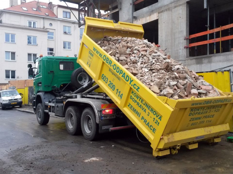 kontejner na zeminu / suť 7m3/12t